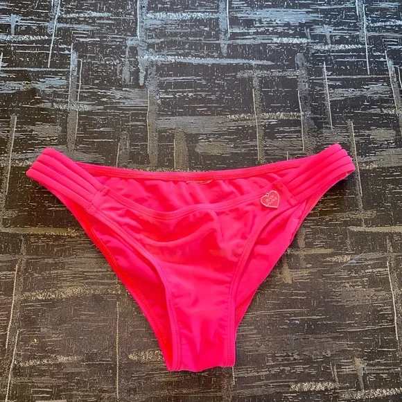 XS bikini. - Picture 1 of 3